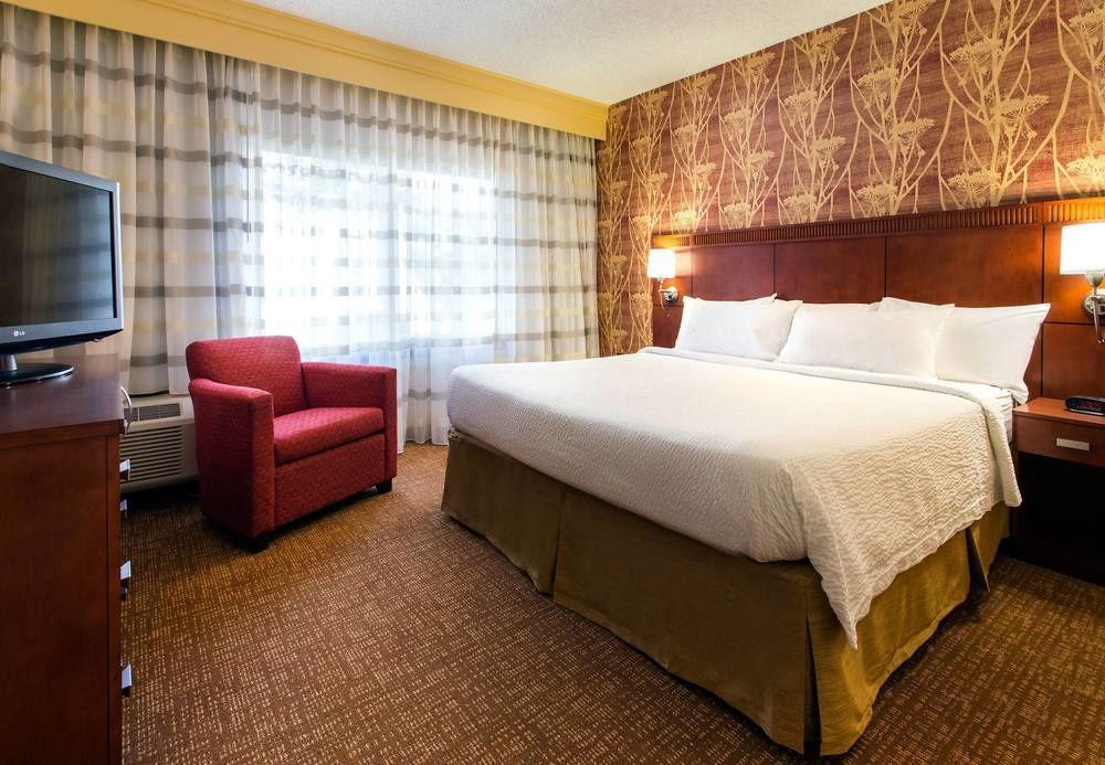 Courtyard By Marriott Phoenix Меса Екстериор снимка