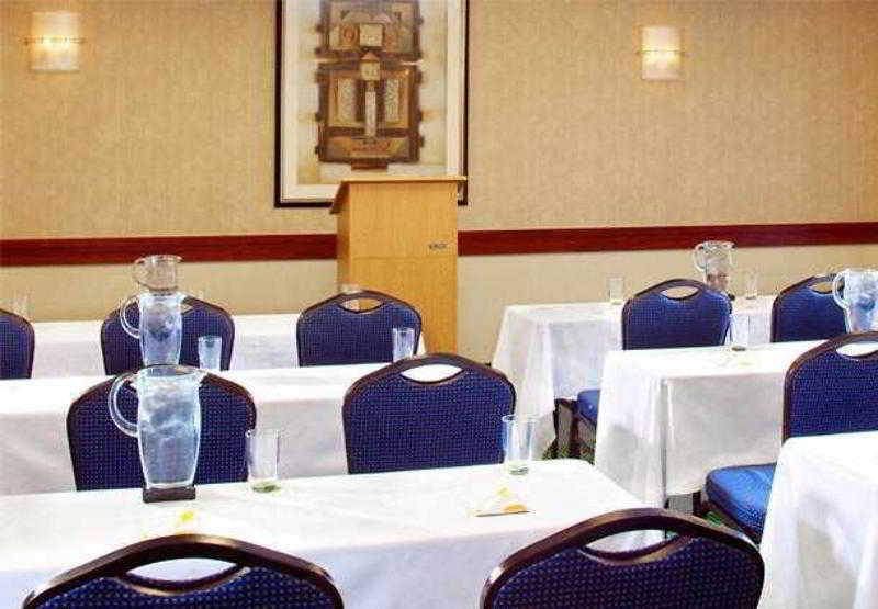 Courtyard By Marriott Phoenix Меса Екстериор снимка