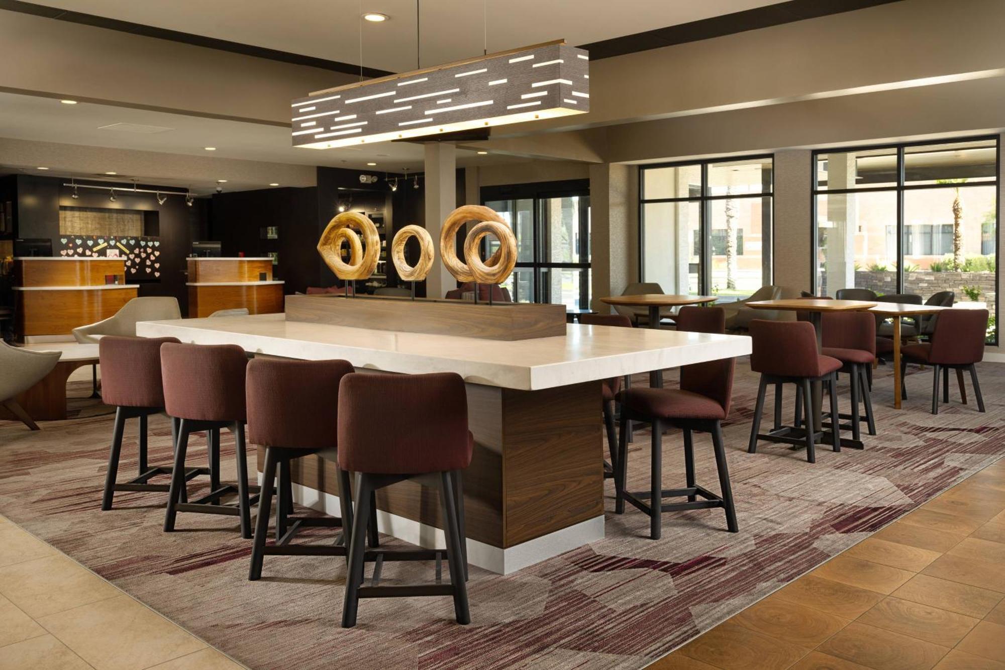 Courtyard By Marriott Phoenix Меса Екстериор снимка