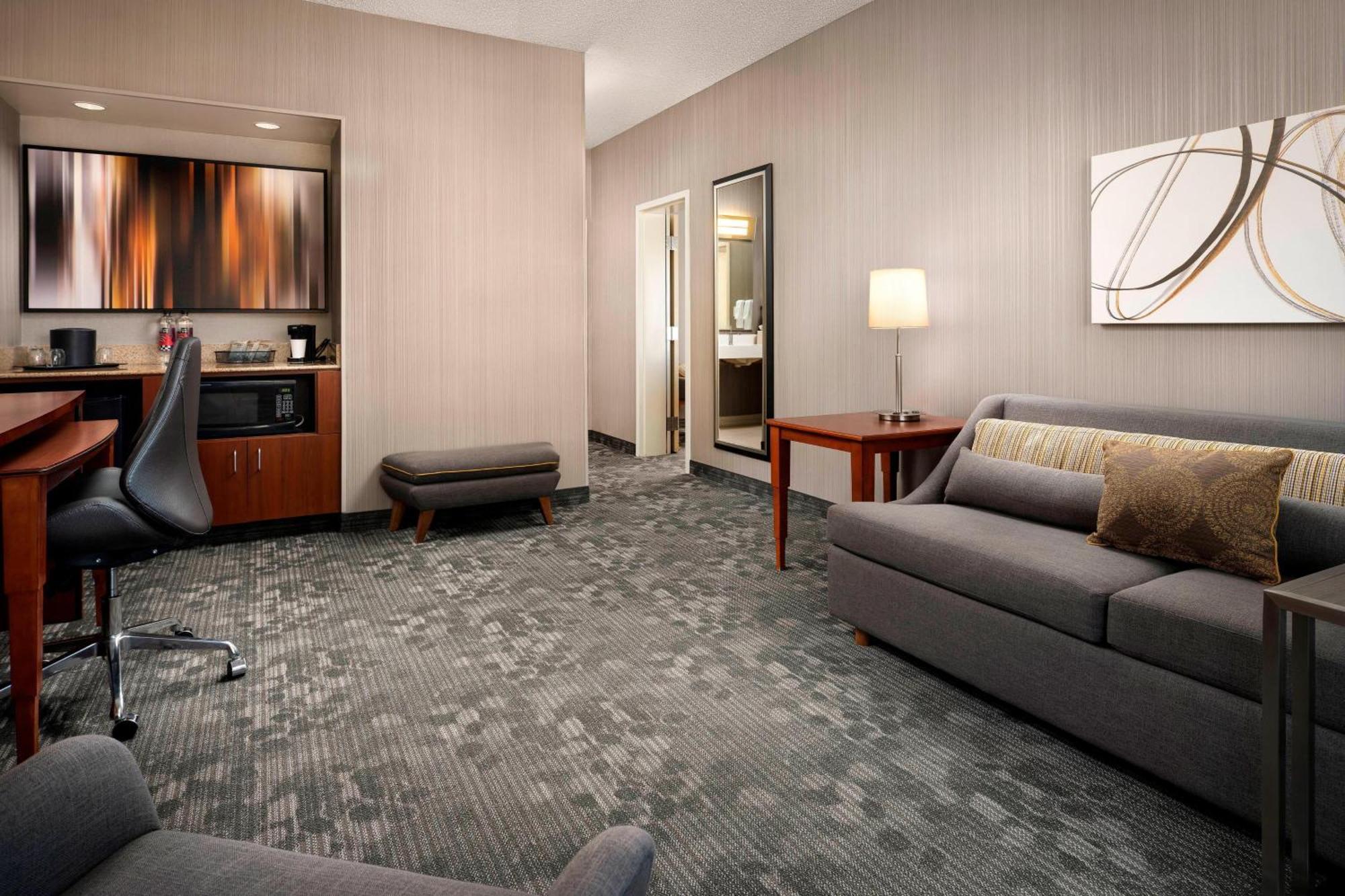Courtyard By Marriott Phoenix Меса Екстериор снимка