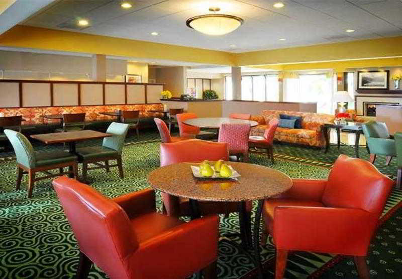 Courtyard By Marriott Phoenix Меса Екстериор снимка